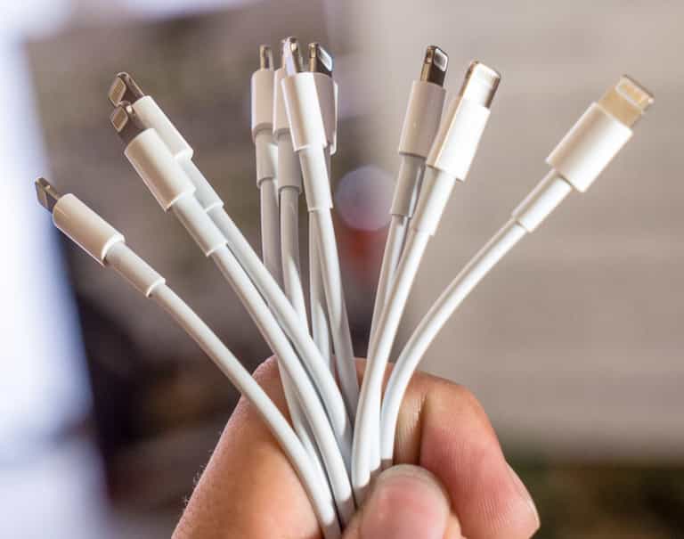 EU wants every phone to have same charger, even iPhones EU wants every phone to have same charger, even iPhones