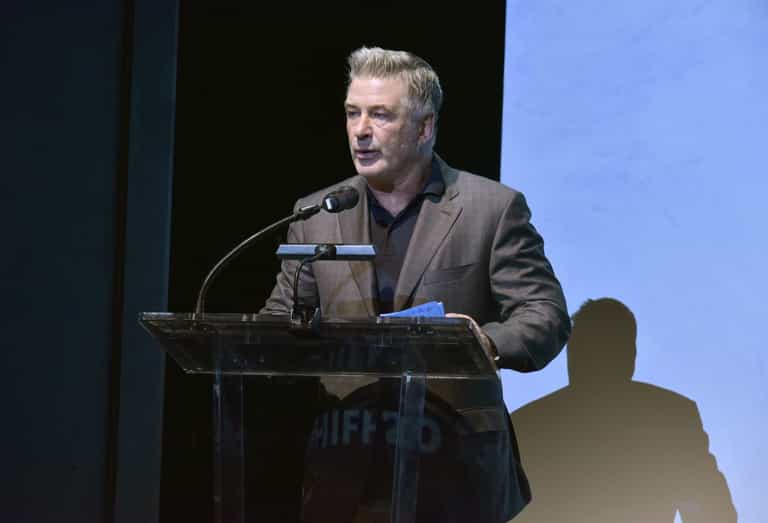 Alec Baldwin was told prop gun was safe before fatal shooting Alec Baldwin was told prop gun was safe before fatal shooting