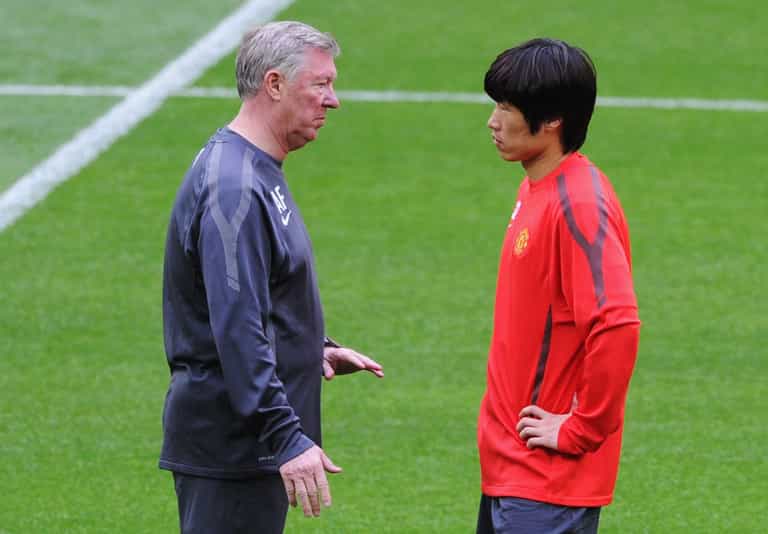 Ji-sung Park reveals Sir Alex gave him ‘meaningful’ letter before Man Utd exit Ji-sung Park reveals Sir Alex gave him ‘meaningful’ letter before Man Utd exit