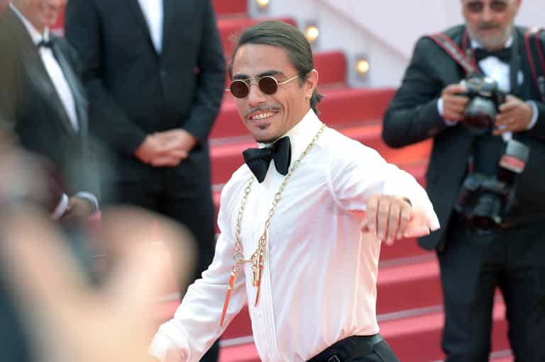Salt Bae’s London restaurant is being flooded with negative reviews Salt Bae’s London restaurant is being flooded with negative reviews
