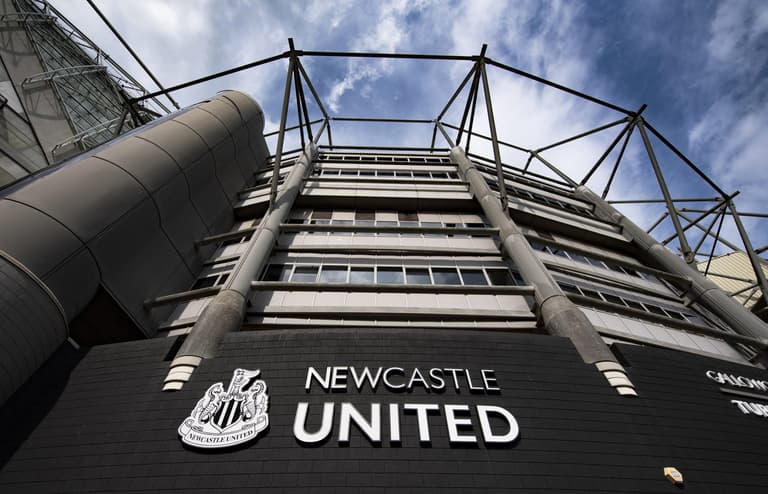 Newcastle dealt fresh blow as Eddie Howe deal could collapse Newcastle dealt fresh blow as Eddie Howe deal could collapse