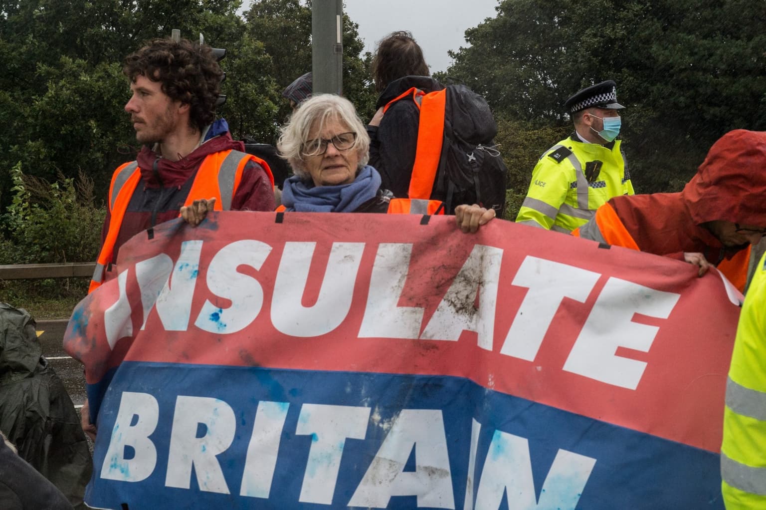 Sustainable fashion designer creates ‘F*** Insulate Britain’ jumpers because of ‘disgusting’ protests