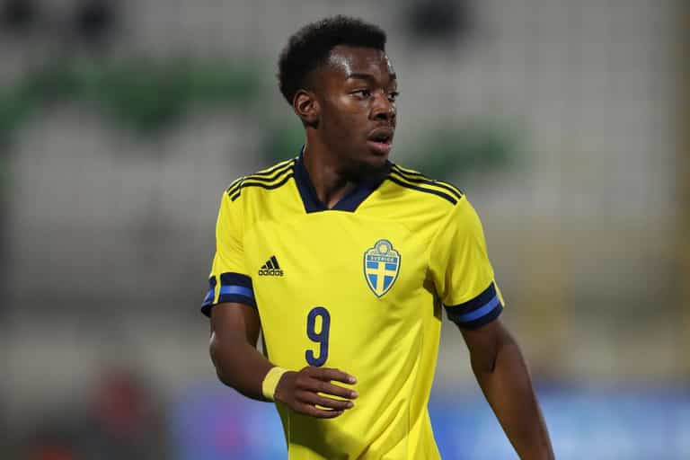 Man Utd’s Anthony Elanga says he was racially abused by opponent Man Utd’s Anthony Elanga says he was racially abused by opponent
