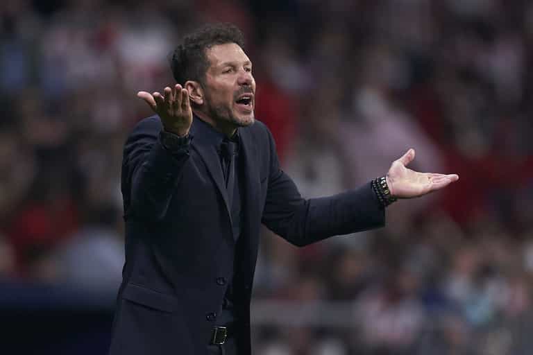 Diego Simeone refuses to shake Jurgen Klopp’s hand after Liverpool win Diego Simeone refuses to shake Jurgen Klopp’s hand after Liverpool win
