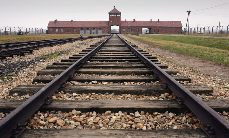 Anti-Semitic graffiti found at Auschwitz death camp Anti-Semitic graffiti found at Auschwitz death camp