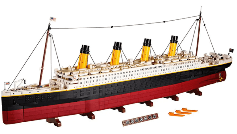 The Lego Titanic is the largest ever set with 9,090 pieces – and it splits into sections The Lego Titanic is the largest ever set with 9,090 pieces – and it splits into sections