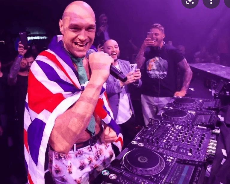 Tyson Fury spotted raving in Las Vegas club after Wilder KO win Tyson Fury spotted raving in Las Vegas club after Wilder KO win