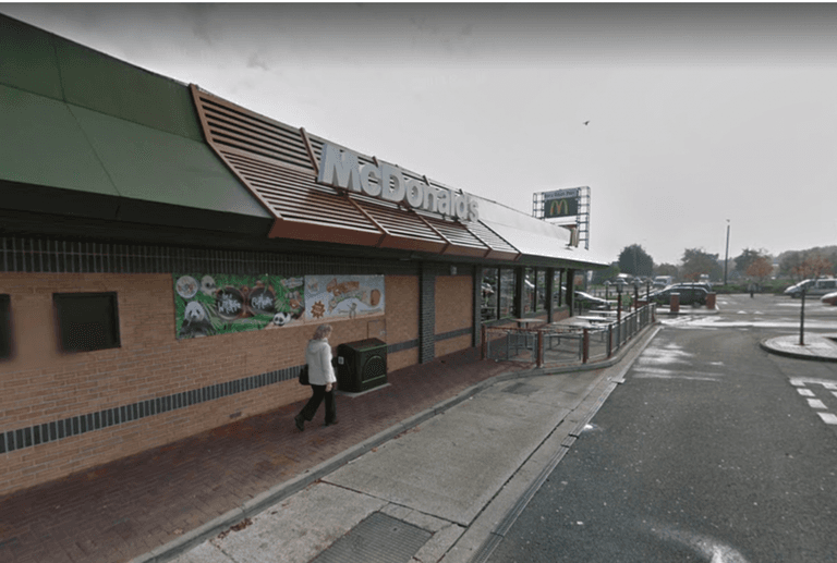 Homeless man left in tears over gift after ‘McDonald’s staff pour drink on him’ Homeless man left in tears over gift after ‘McDonald’s staff pour drink on him’