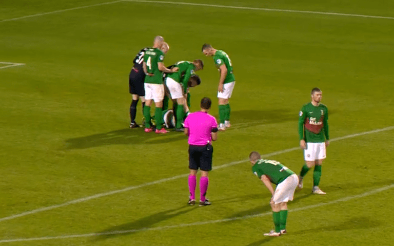 WATCH: Goalkeeper shown red card for attacking teammate after goal WATCH: Goalkeeper shown red card for attacking teammate after goal
