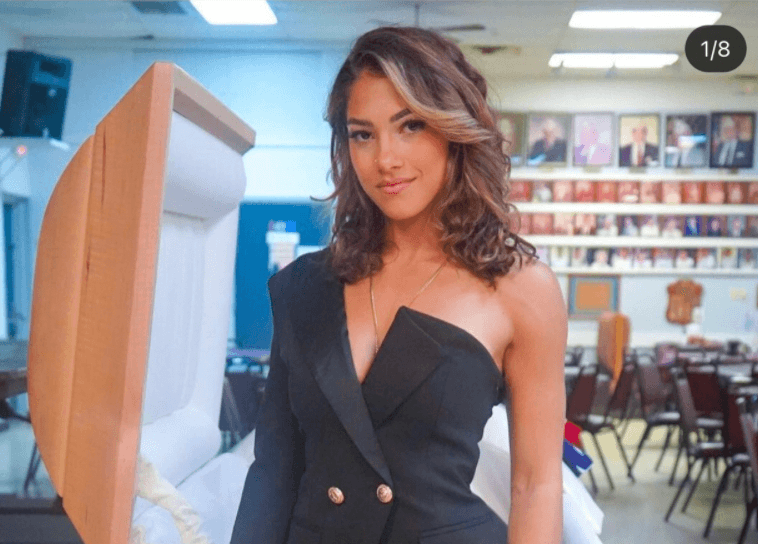 Influencer responds after backlash over photoshoot at her dad’s funeral Influencer responds after backlash over photoshoot at her dad’s funeral