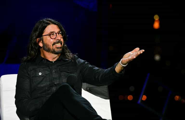 Dave Grohl responds to Nirvana lawsuit: “He’s got a Nevermind tattoo, I dont” Dave Grohl responds to Nirvana lawsuit: “He’s got a Nevermind tattoo, I dont”