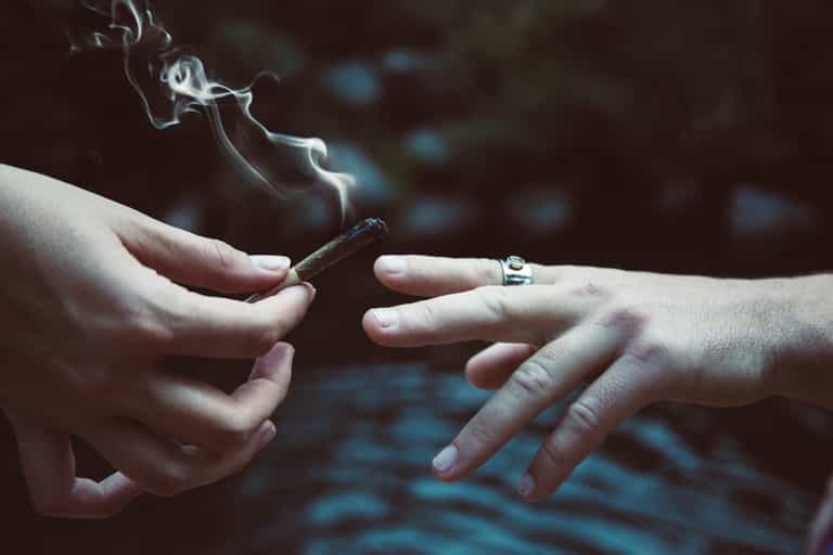 Kids ‘like when mum smokes weed’ because they ‘get McDonald’s when she gets munchies’ Kids ‘like when mum smokes weed’ because they ‘get McDonald’s when she gets munchies’