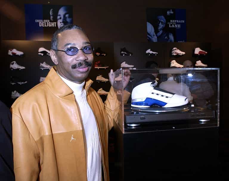 Nike boss Larry Miller confesses to murdering someone when he was 16 Nike boss Larry Miller confesses to murdering someone when he was 16