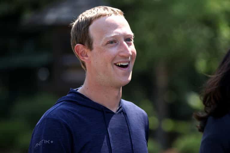 Mark Zuckerberg has been teaching his daughter to code since age three Mark Zuckerberg has been teaching his daughter to code since age three