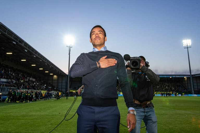 Former Barcelona defender Giovanni van Bronckhorst named Rangers manager Former Barcelona defender Giovanni van Bronckhorst named Rangers manager