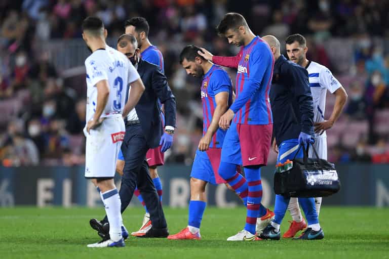Barcelona confirm Sergio Aguero is out for three months after hospital tests Barcelona confirm Sergio Aguero is out for three months after hospital tests