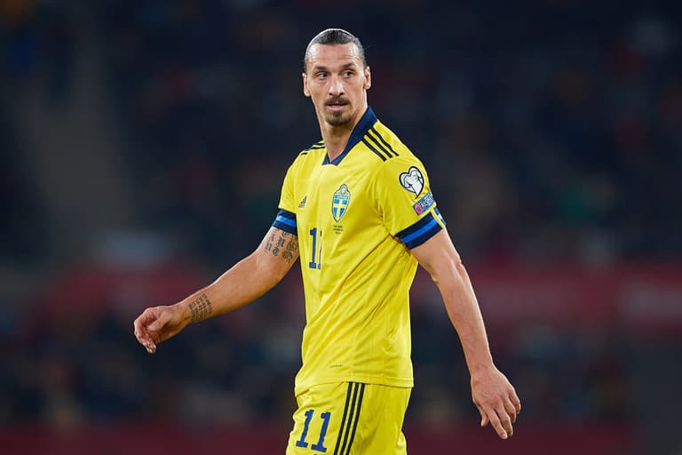 Zlatan Ibrahimovic explains why he floored Azpilicueta with vicious off-ball shoulder charge Zlatan Ibrahimovic explains why he floored Azpilicueta with vicious off-ball shoulder charge