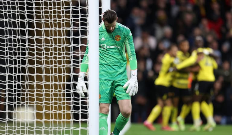 David De Gea admits Man United ‘don’t know what to do with the ball’ David De Gea admits Man United ‘don’t know what to do with the ball’