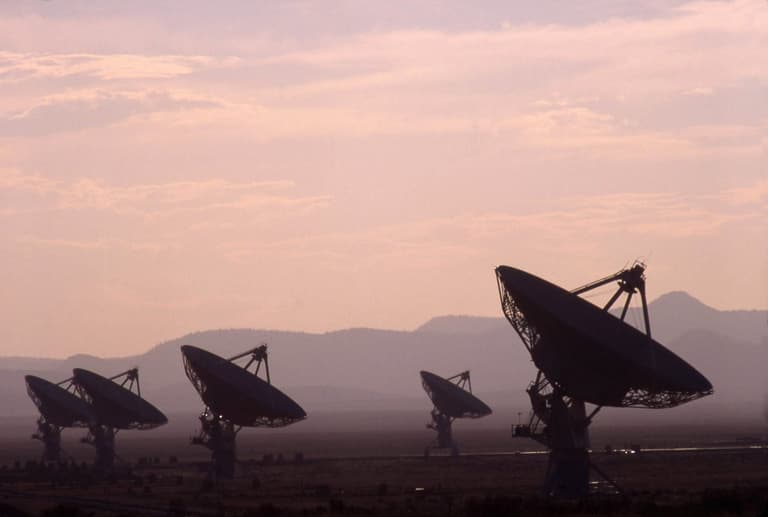 Pentagon sets up new taskforce to investigate UFO sightings Pentagon sets up new taskforce to investigate UFO sightings