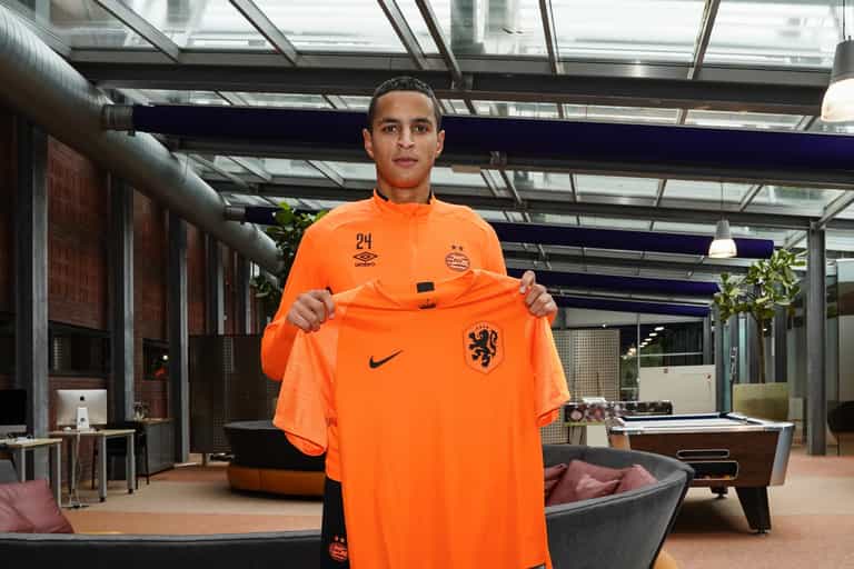 Dutch youngster Mohamed Ihattaren ‘considering retiring’ due to depression Dutch youngster Mohamed Ihattaren ‘considering retiring’ due to depression