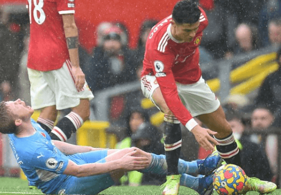 Cristiano Ronaldo criticised for ‘cowardly’ tackle on Kevin de Bruyne Cristiano Ronaldo criticised for ‘cowardly’ tackle on Kevin de Bruyne
