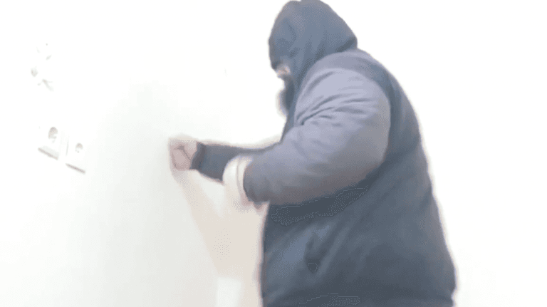 ‘Iranian Hulk’ is punching concrete walls to prepare for fight with ‘Scariest Man on the Planet’ ‘Iranian Hulk’ is punching concrete walls to prepare for fight with ‘Scariest Man on the Planet’