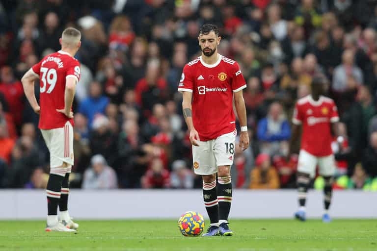 Bruno Fernandes admits that Man Utd ‘are not at the same level’ as Man City Bruno Fernandes admits that Man Utd ‘are not at the same level’ as Man City