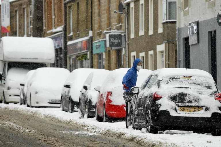 ‘Five days’ of snow on the way ahead of predicted -17C freeze ‘Five days’ of snow on the way ahead of predicted -17C freeze