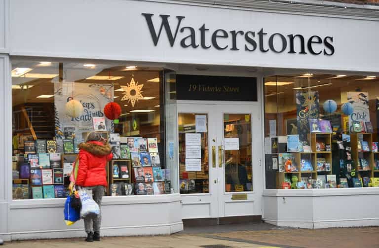 Brits told to start Christmas shopping early due to paper shortage and shipping delays Brits told to start Christmas shopping early due to paper shortage and shipping delays