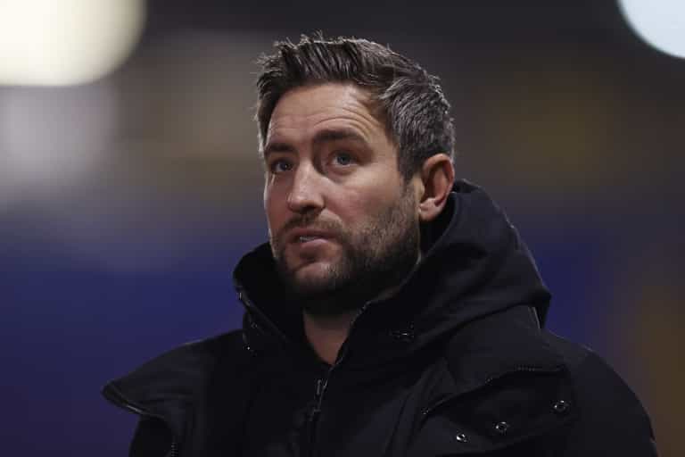 Sunderland boss criticised by fans for making gesture after Oxford game Sunderland boss criticised by fans for making gesture after Oxford game