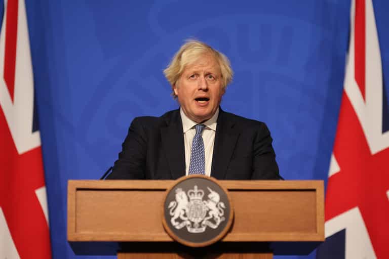 PM confirms vaccine passports required for outdoor sporting venues with capacity of over 10,000 PM confirms vaccine passports required for outdoor sporting venues with capacity of over 10,000