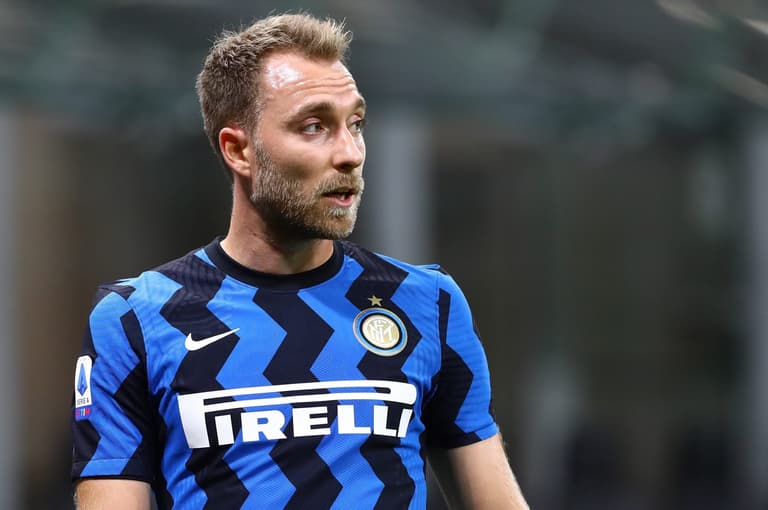 Christian Eriksen is training alone at his former club Christian Eriksen is training alone at his former club