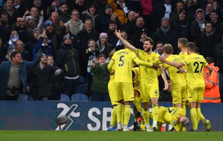 FA investigate Leeds fans after objects allegedly thrown at Brentford players FA investigate Leeds fans after objects allegedly thrown at Brentford players