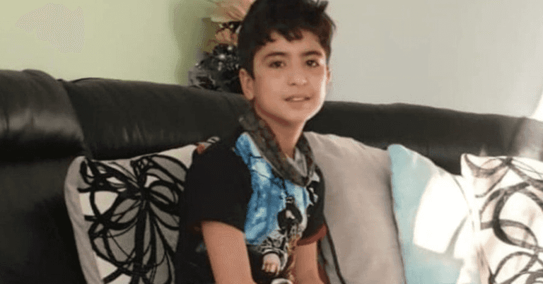 Boy, 11, who doesn’t speak good English missing after going to play football Boy, 11, who doesn’t speak good English missing after going to play football