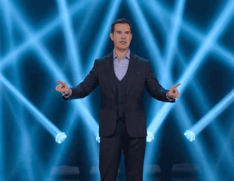 Jimmy Carr slaps down anti-vaxxer in crowd with brutal one-line dig Jimmy Carr slaps down anti-vaxxer in crowd with brutal one-line dig