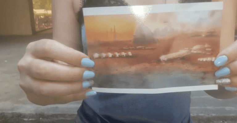 ‘Time traveller from 3812’ claims to have a photo from surface of Mars ‘Time traveller from 3812’ claims to have a photo from surface of Mars