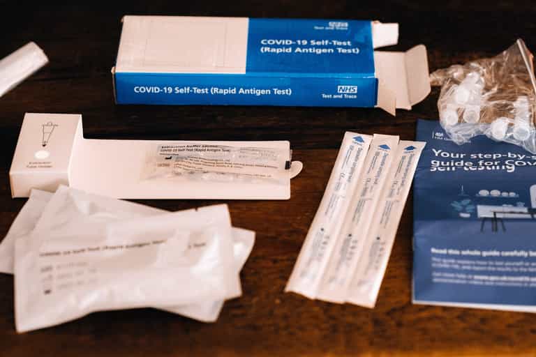Why you might still have Omicron even if you have a negative lateral flow test Why you might still have Omicron even if you have a negative lateral flow test