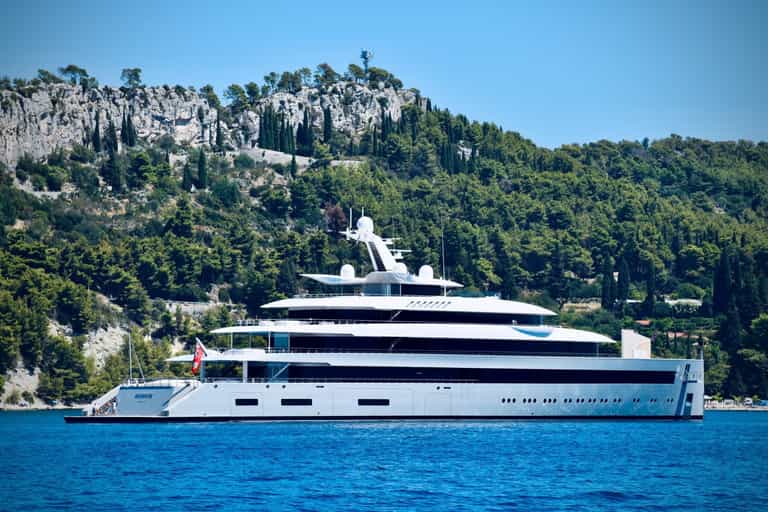 Billionaire complains there aren’t enough moorings to park her super yacht Billionaire complains there aren’t enough moorings to park her super yacht