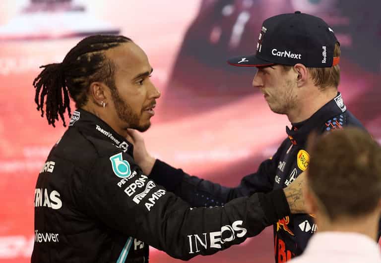 Lewis Hamilton unfollows everyone on Instagram after F1 championship loss Lewis Hamilton unfollows everyone on Instagram after F1 championship loss
