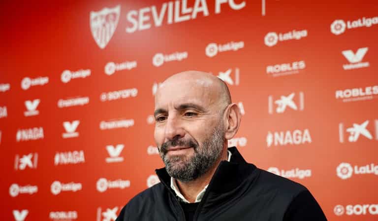 Monchi reveals the best signing he ever made for Sevilla Monchi reveals the best signing he ever made for Sevilla