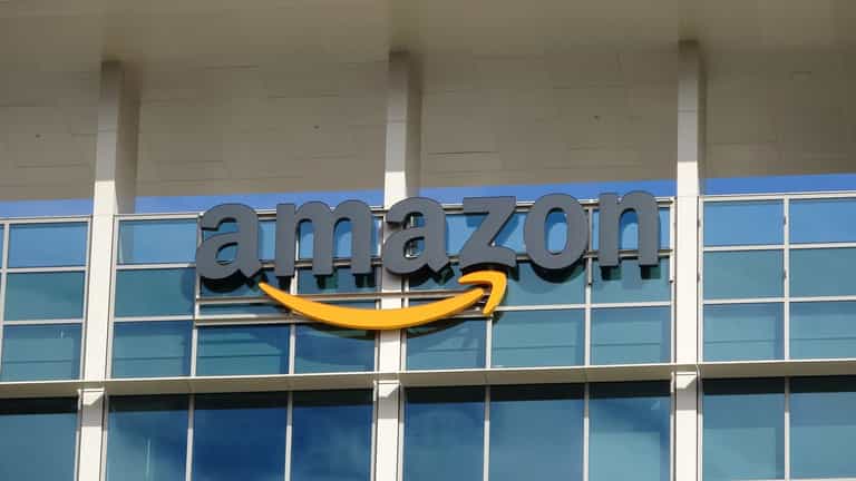 Amazon to stop accepting UK Visa credit cards from next week Amazon to stop accepting UK Visa credit cards from next week