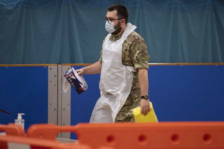 Army deployed to London hospitals as PM warned he can no longer ‘dismiss’ NHS staffing warnings Army deployed to London hospitals as PM warned he can no longer ‘dismiss’ NHS staffing warnings