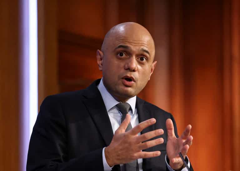 Mandatory covid jabs for health workers could be scrapped amid staffing fears Mandatory covid jabs for health workers could be scrapped amid staffing fears