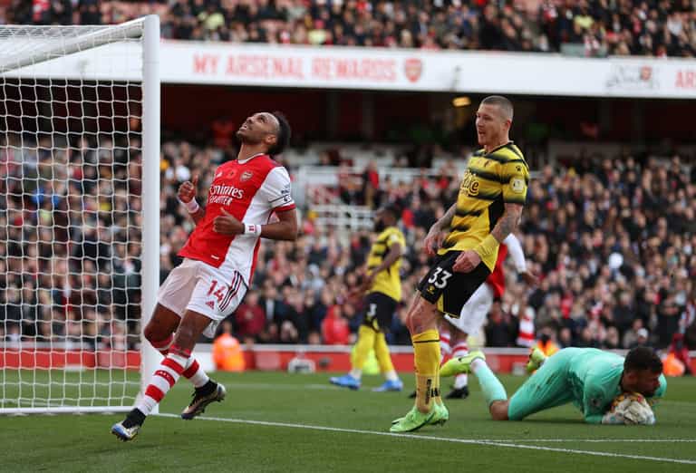 Emmanuel Adebayor takes swipe at Arsenal amid Aubameyang stand-off Emmanuel Adebayor takes swipe at Arsenal amid Aubameyang stand-off