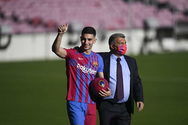 Joan Laporta imposes strict salary cap in a bid to help Barcelona’s financial chaos Joan Laporta imposes strict salary cap in a bid to help Barcelona’s financial chaos