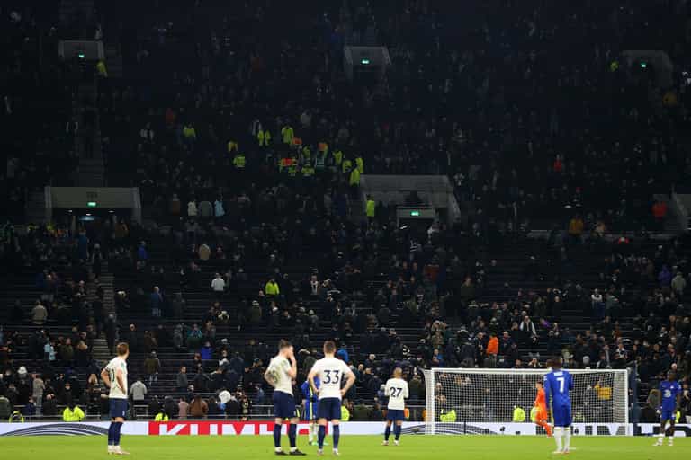 Tottenham-Chelsea game paused due to medical emergency in crowd Tottenham-Chelsea game paused due to medical emergency in crowd