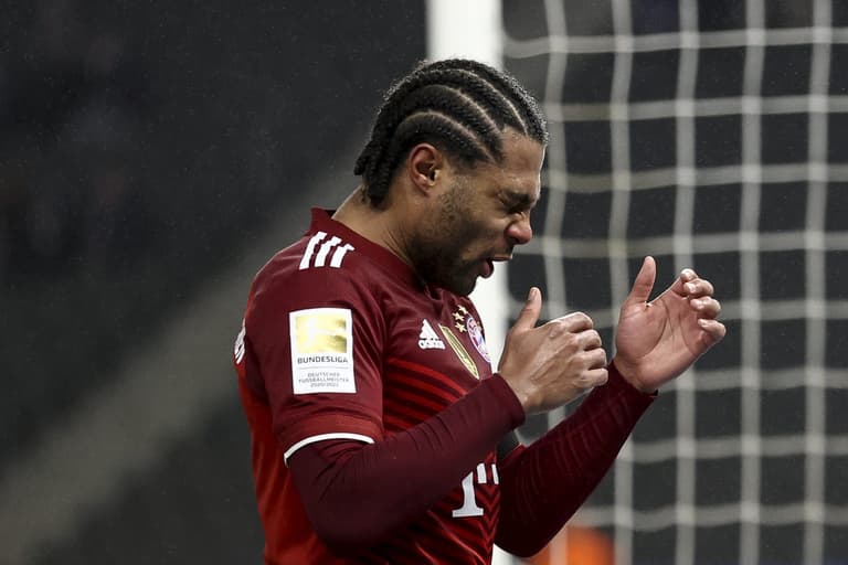 The reason why Serge Gnabry wears black nail polish The reason why Serge Gnabry wears black nail polish