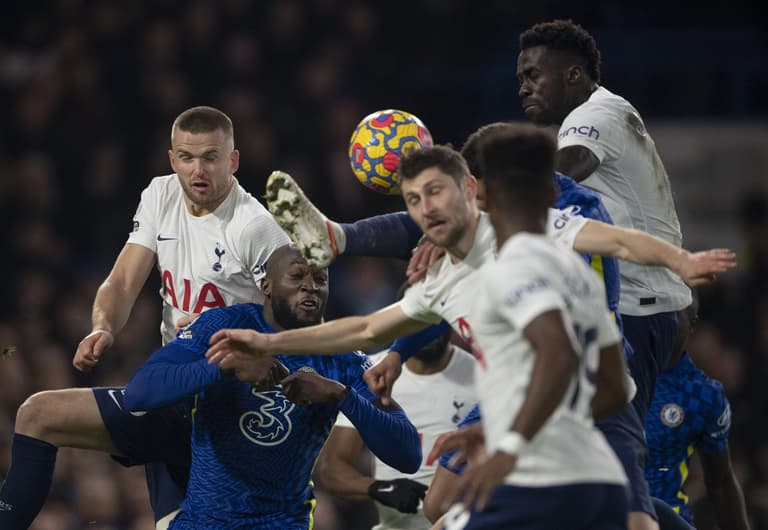 Premier League clubs install VR technology to tackle dementia issues Premier League clubs install VR technology to tackle dementia issues