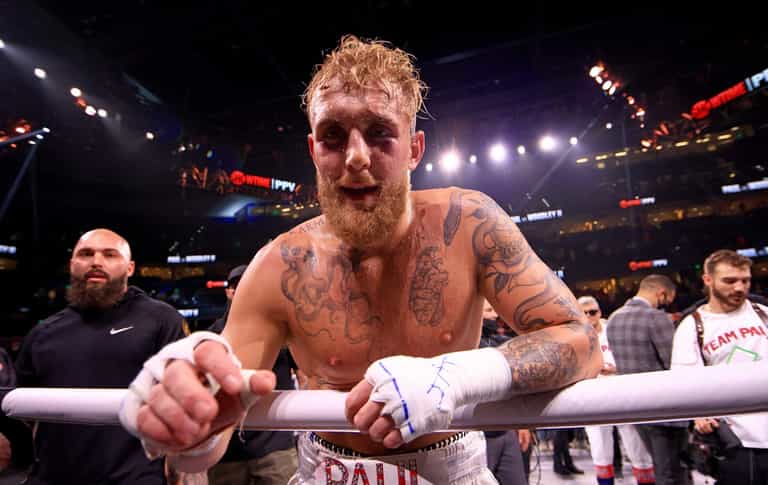 Jake Paul taunts Floyd Mayweather with New Year’s resolutions list Jake Paul taunts Floyd Mayweather with New Year’s resolutions list