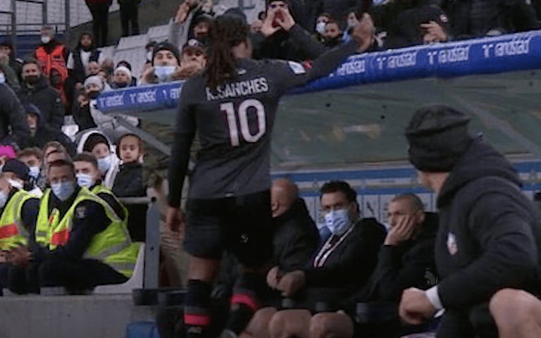 Renato Sanches makes obscene gesture to Marseille fans after being substituted Renato Sanches makes obscene gesture to Marseille fans after being substituted